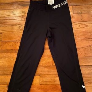 Nike Pro Capris
